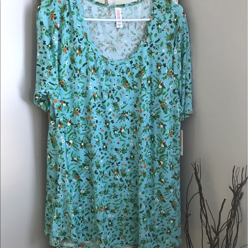 Lularoe floral perfect tee