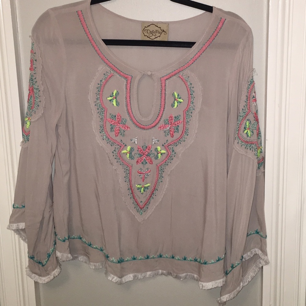 Deja Vú boho embroidered top