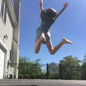 Meet your Posher, Mia