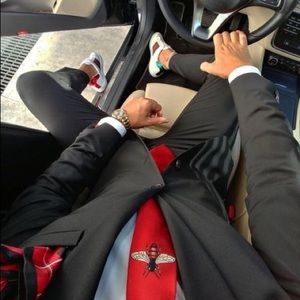 Meet your Posher, Robert