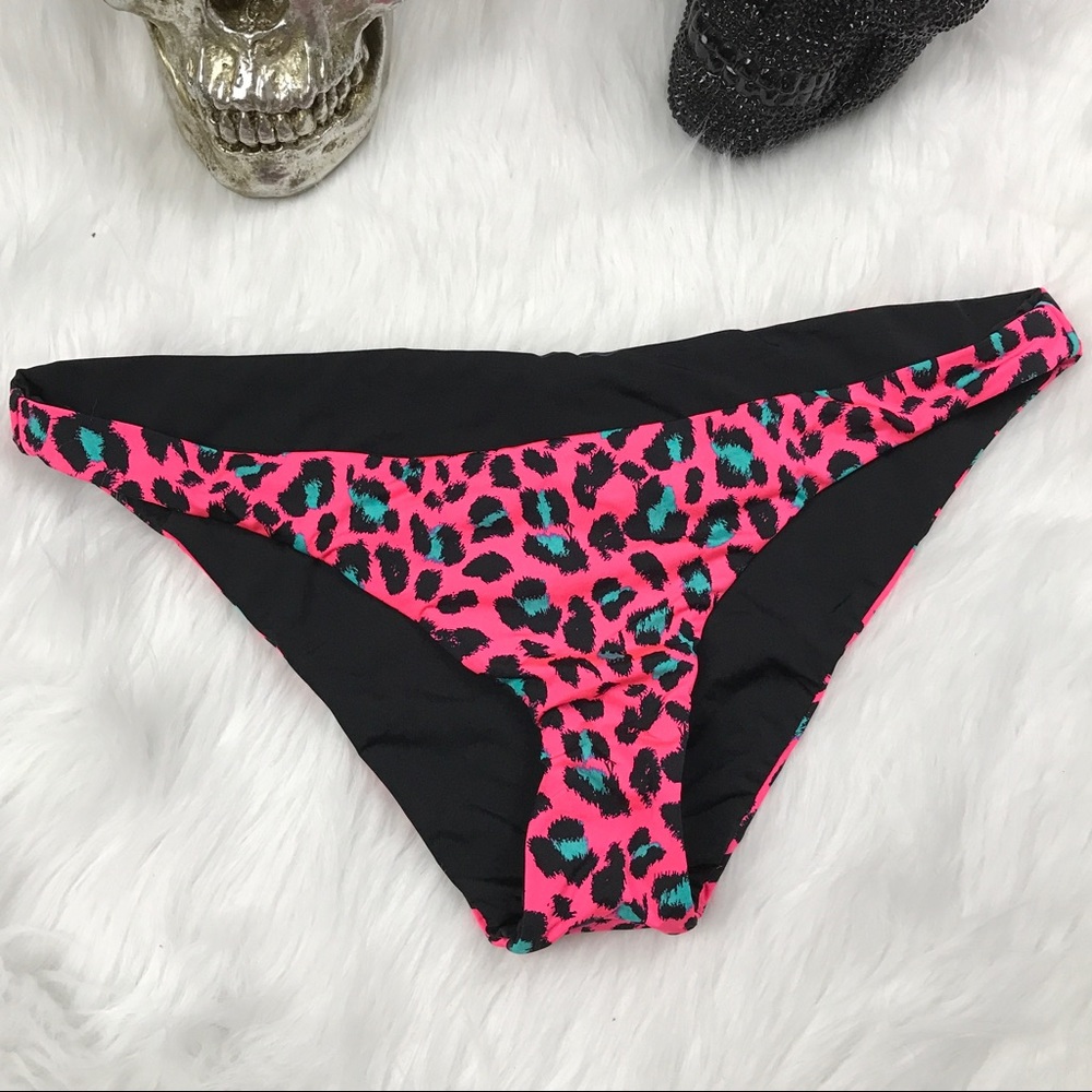 Volcom leopard pink black reversible bikini bottom - Picture 2 of 6