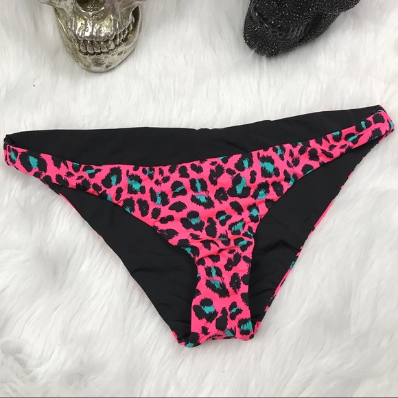 Volcom leopard pink black reversible bikini bottom - Picture 2 of 6