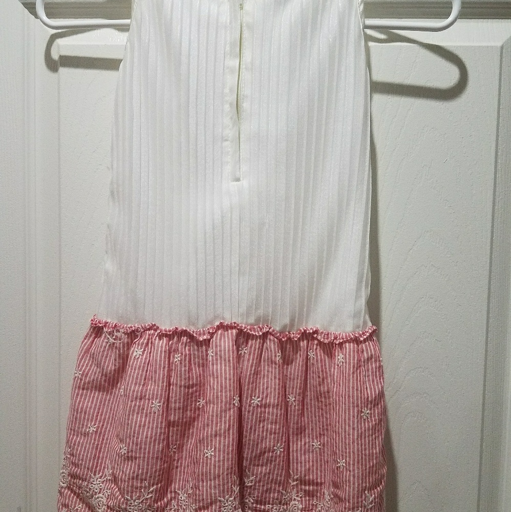 Dress - Picture 2 of 4