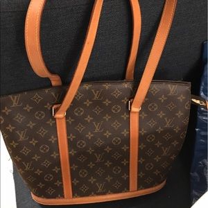 Louis Vuitton tote Great shape!