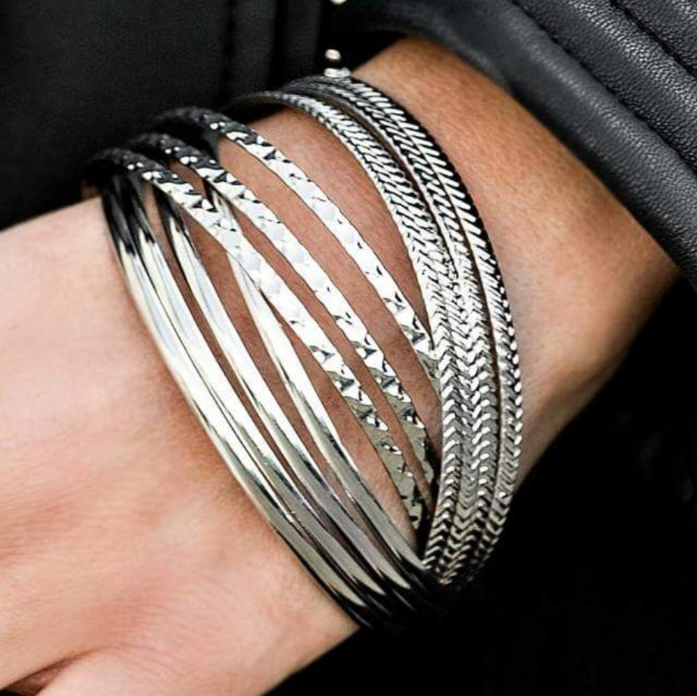 🆕Trendy Bangles