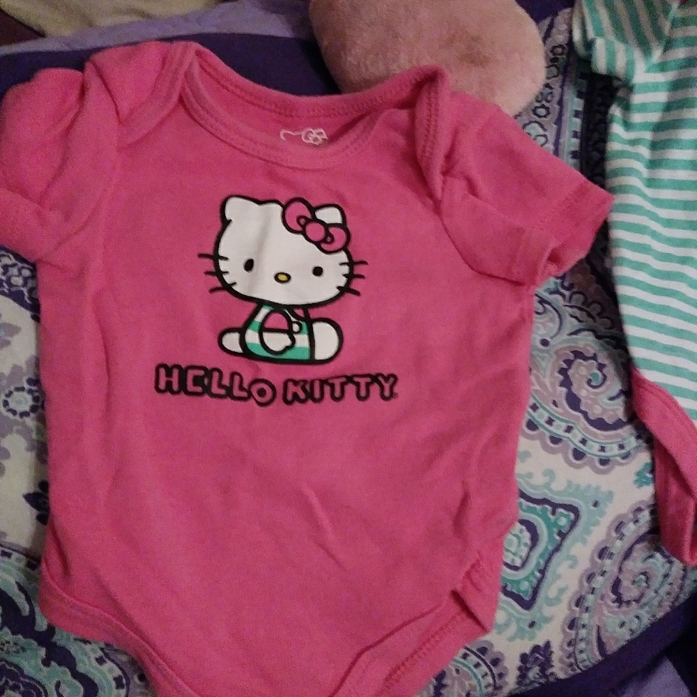 Hello Kitty bundle - Picture 3 of 5