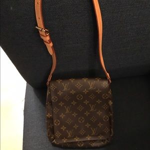 Louis Vuitton bad