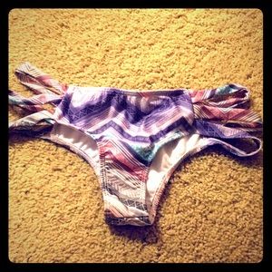 O'Neill bikini bottoms size:medium