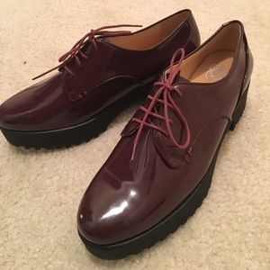 Patent Leather Oxford Shoe