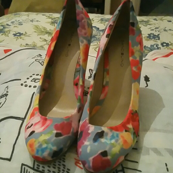 Bandolino Floral Pumps - Picture 1 of 4