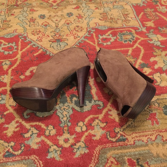 Booties - Picture 2 of 4