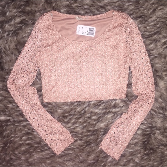 Forever 21 Tops - Forever 21 Blush Pink Crop Top