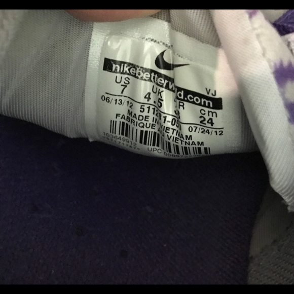 Purple cheetah Nike sneakers - Picture 5 of 5