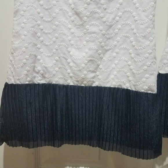 2 pcs of girls dress great for twinning .Take 2.. - Picture 3 of 6