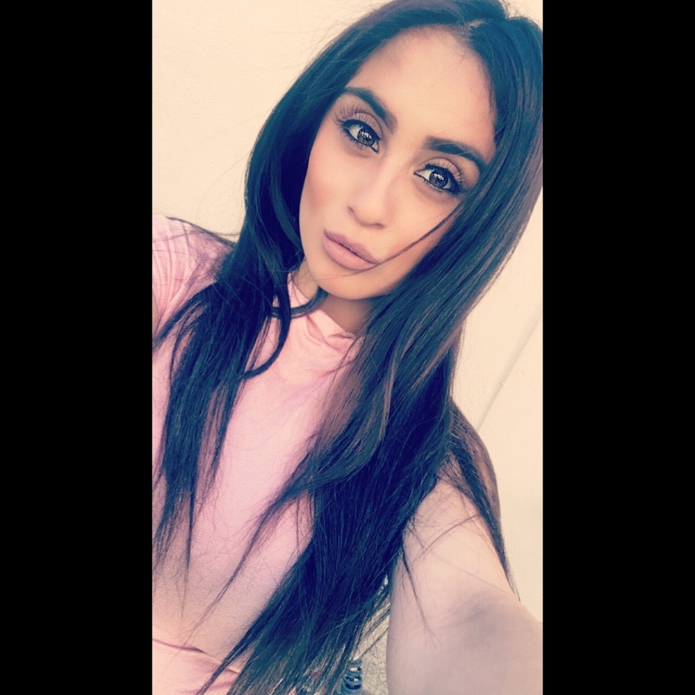 Meet your Posher, Alondra