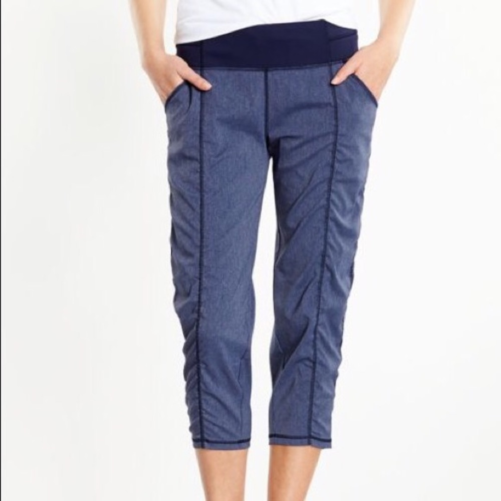 NWT Lucy activewear capris