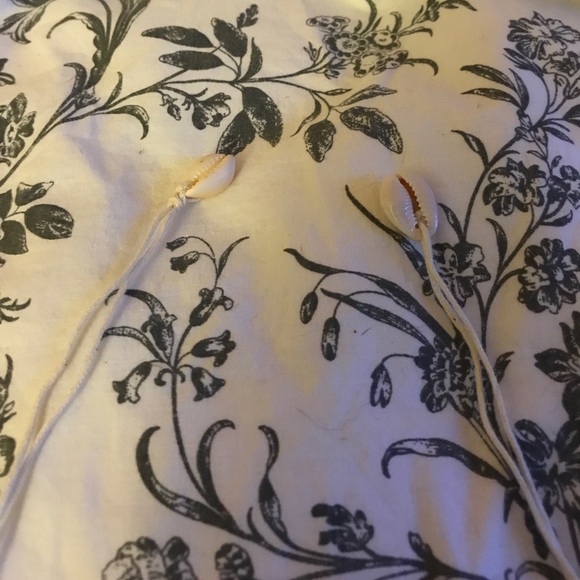 Sea shell choker - Picture 5 of 5