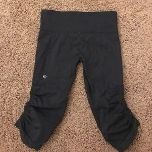 Lulu lemon capris