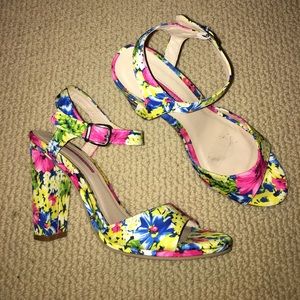 Floral heels!