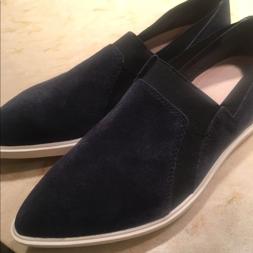 NVY new with tags slip on suede flats