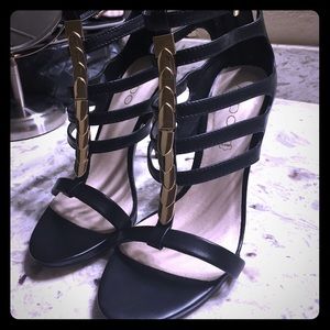 Size 7 black and gold Aldo  heels