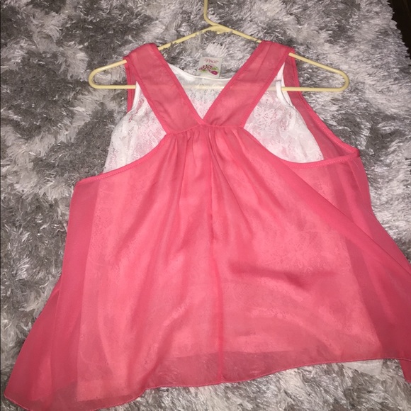 Hot pink flowy tank top blouse - Picture 3 of 3