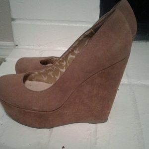 Brown Wedges
