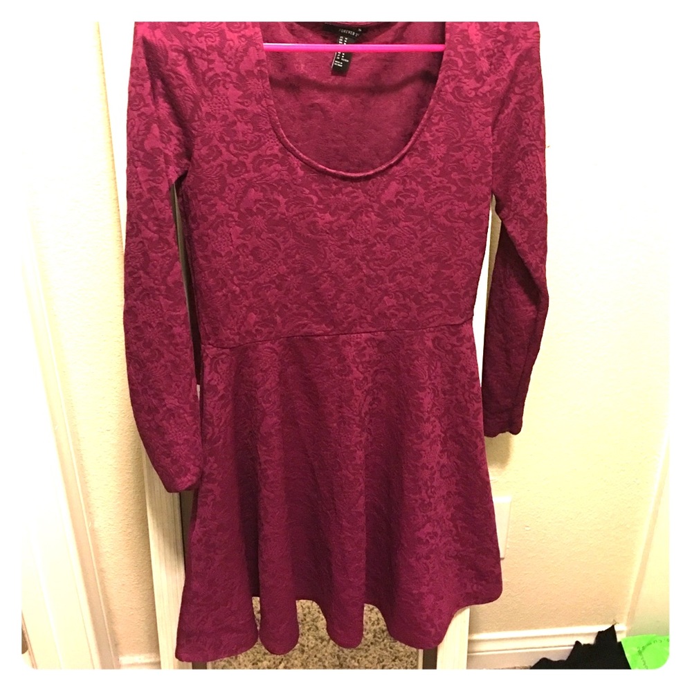 Medium size -burgundy long sleeve dress.