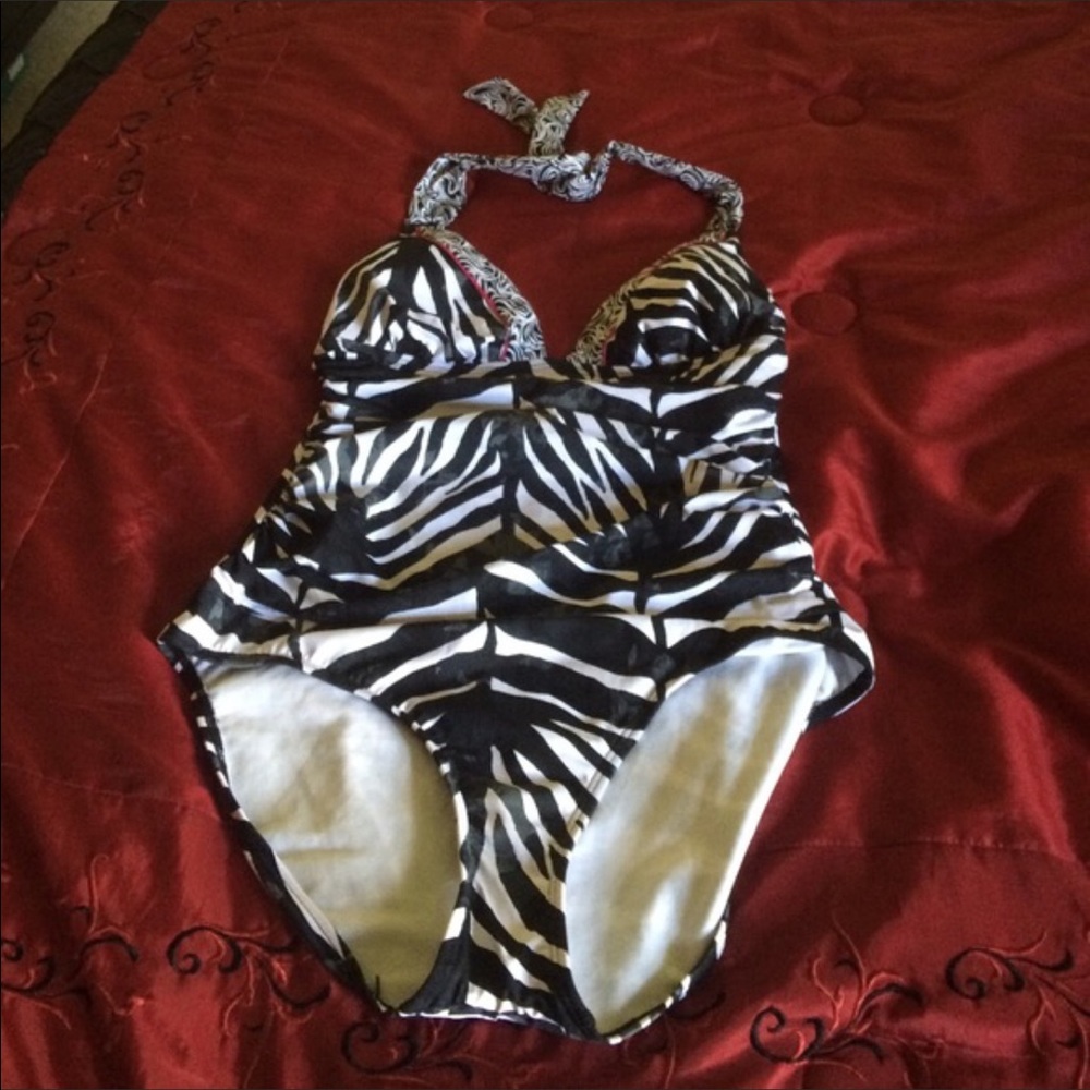 Kenneth Cole Striped one piece swimsuit