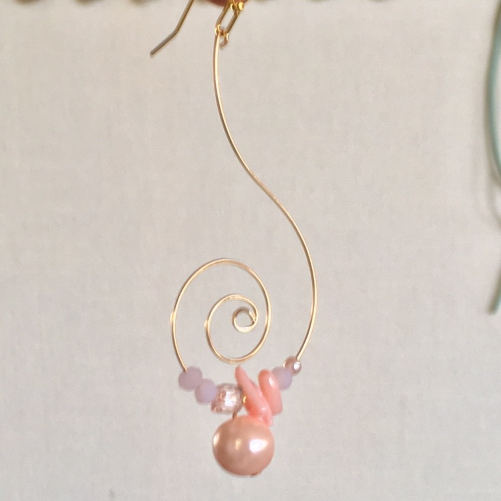 BEST coral shimmer pink sea pearl earrings golden - Picture 6 of 6