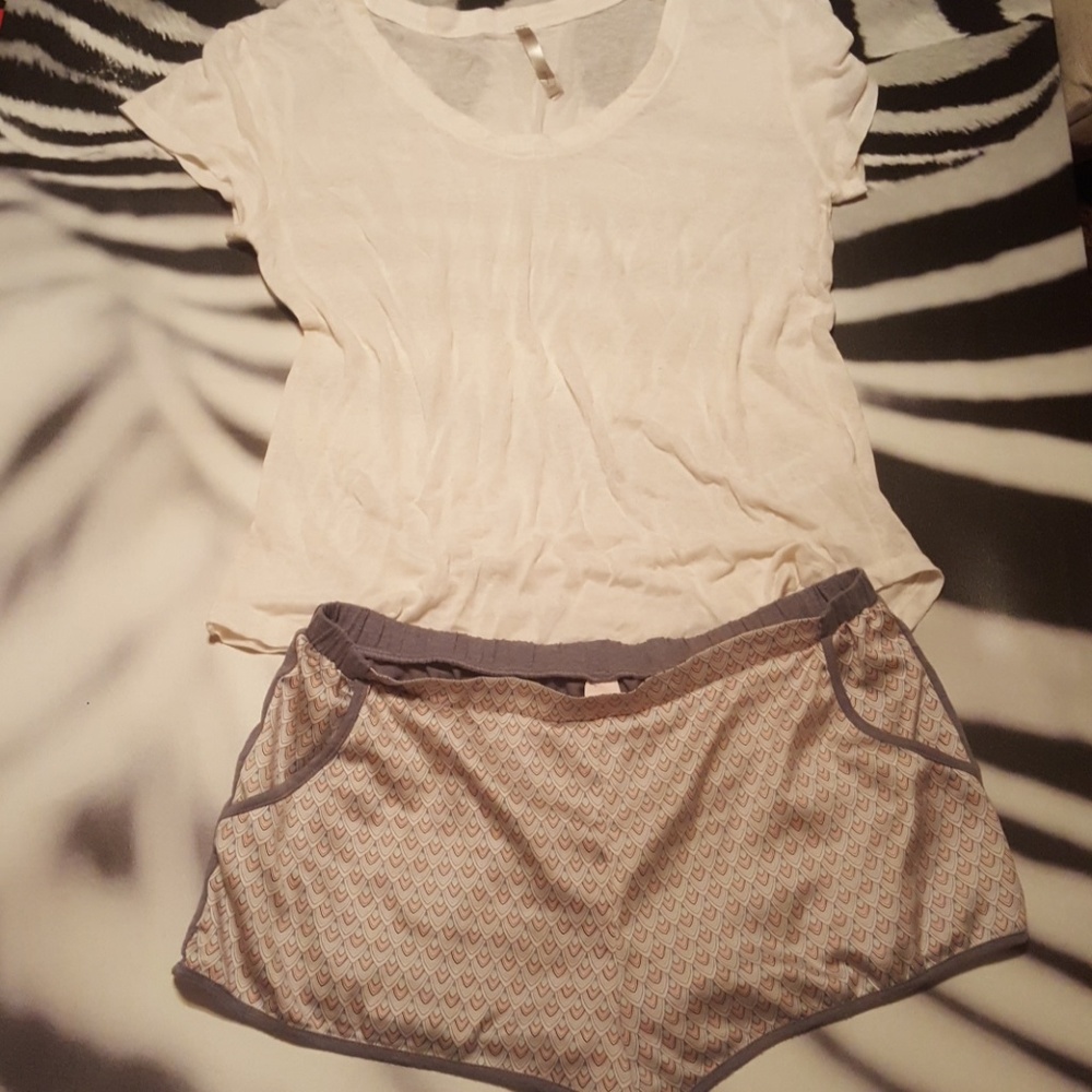 VS Pjs