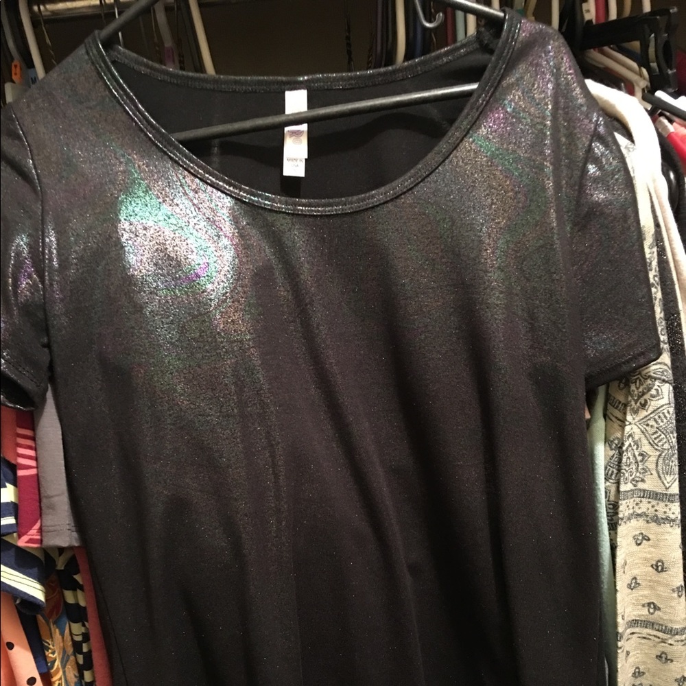 Lularoe "Oil Slick" Classic Tee