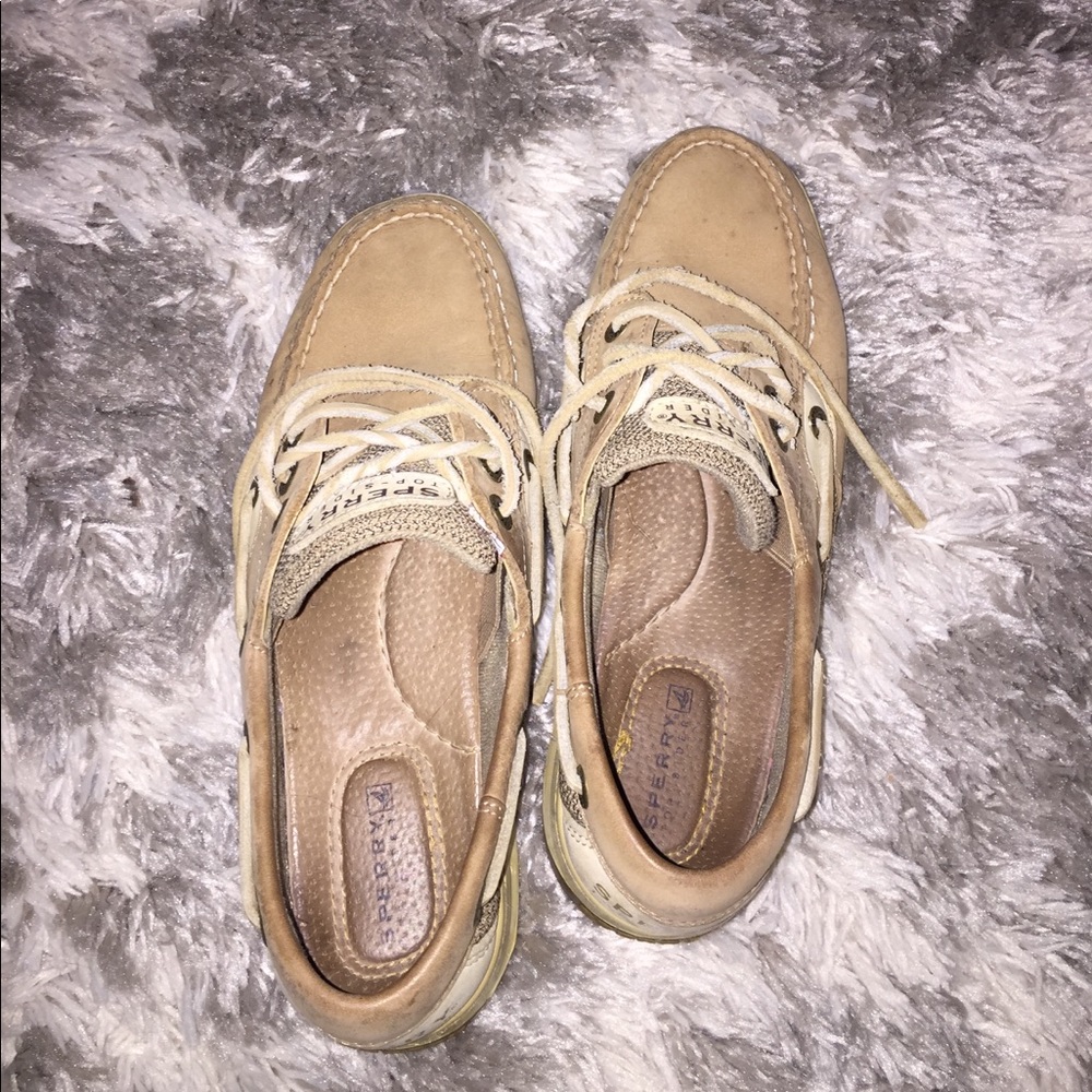 Light brown sperry shoes!