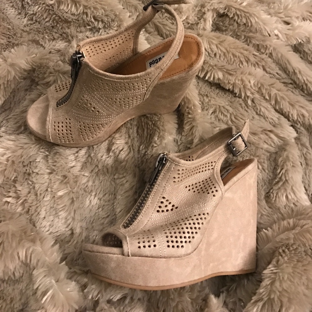 Not Rated wedges