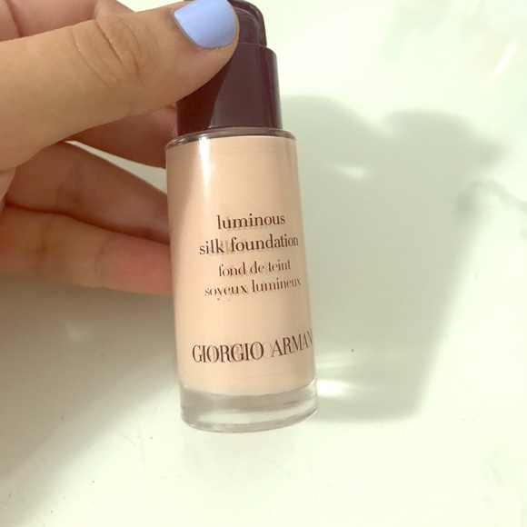 armani luminous silk foundation mini