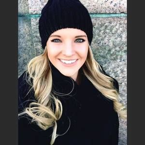 Meet your Posher, Nicole