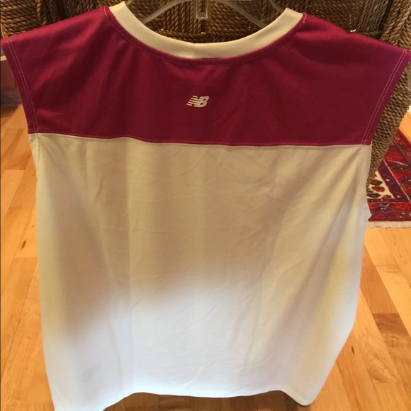 New Balance Sleeveless Athletic Top - Picture 2 of 3