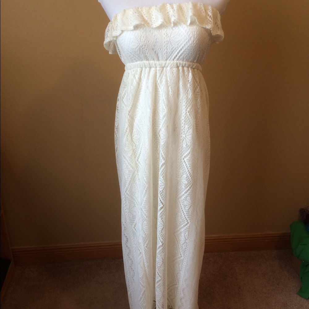 Forever 21 white crochet maxi dress