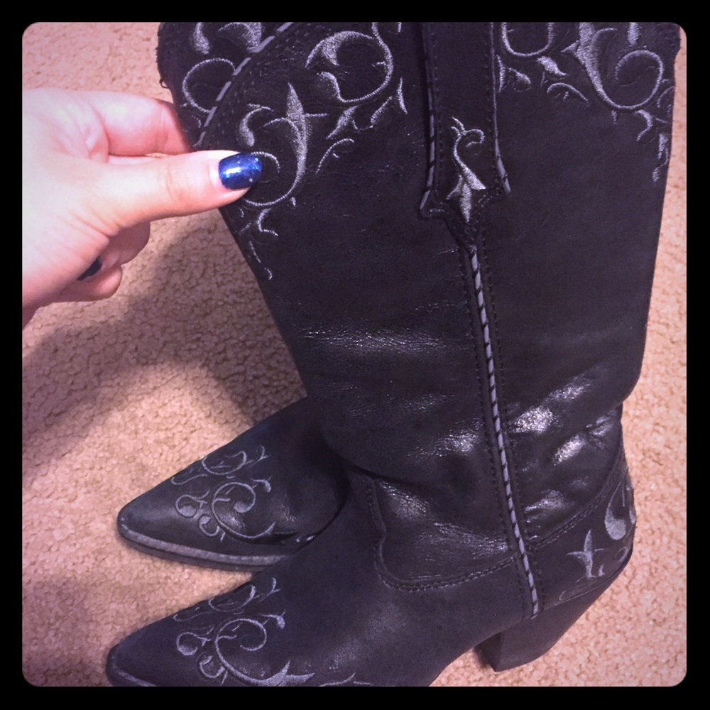 Black and grey cowboy boots