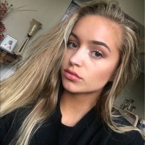 Meet your Posher, Kaila