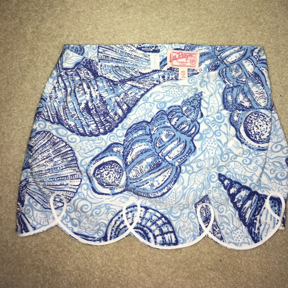 Lilly Pulitzer blue shell patterned skirt
