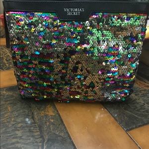 victoria secret 2 for 1 makeup bags