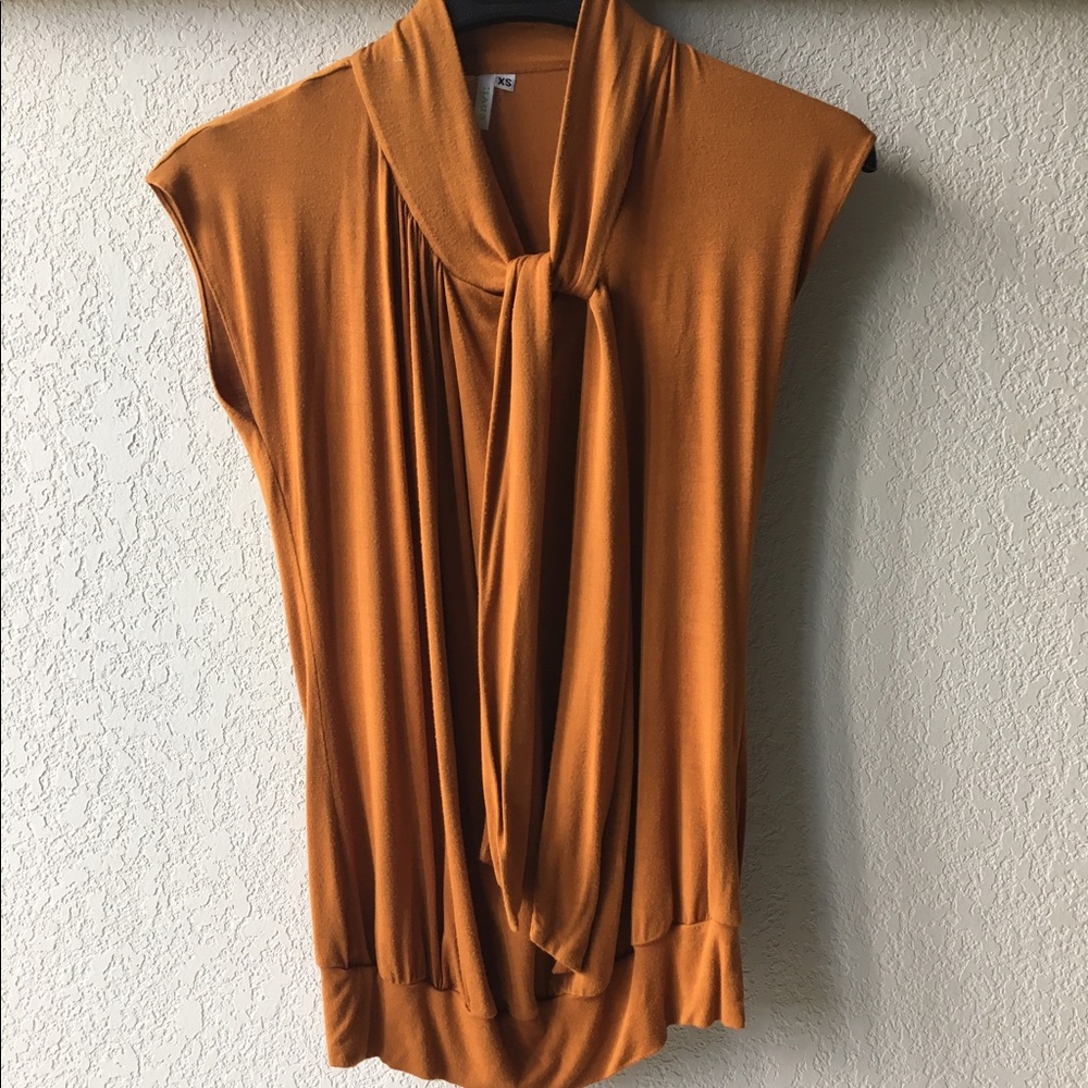 Short sleeve blouse