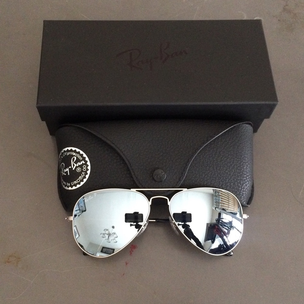 Ray-Ban Polarized Silver Aviator Sunglasses
