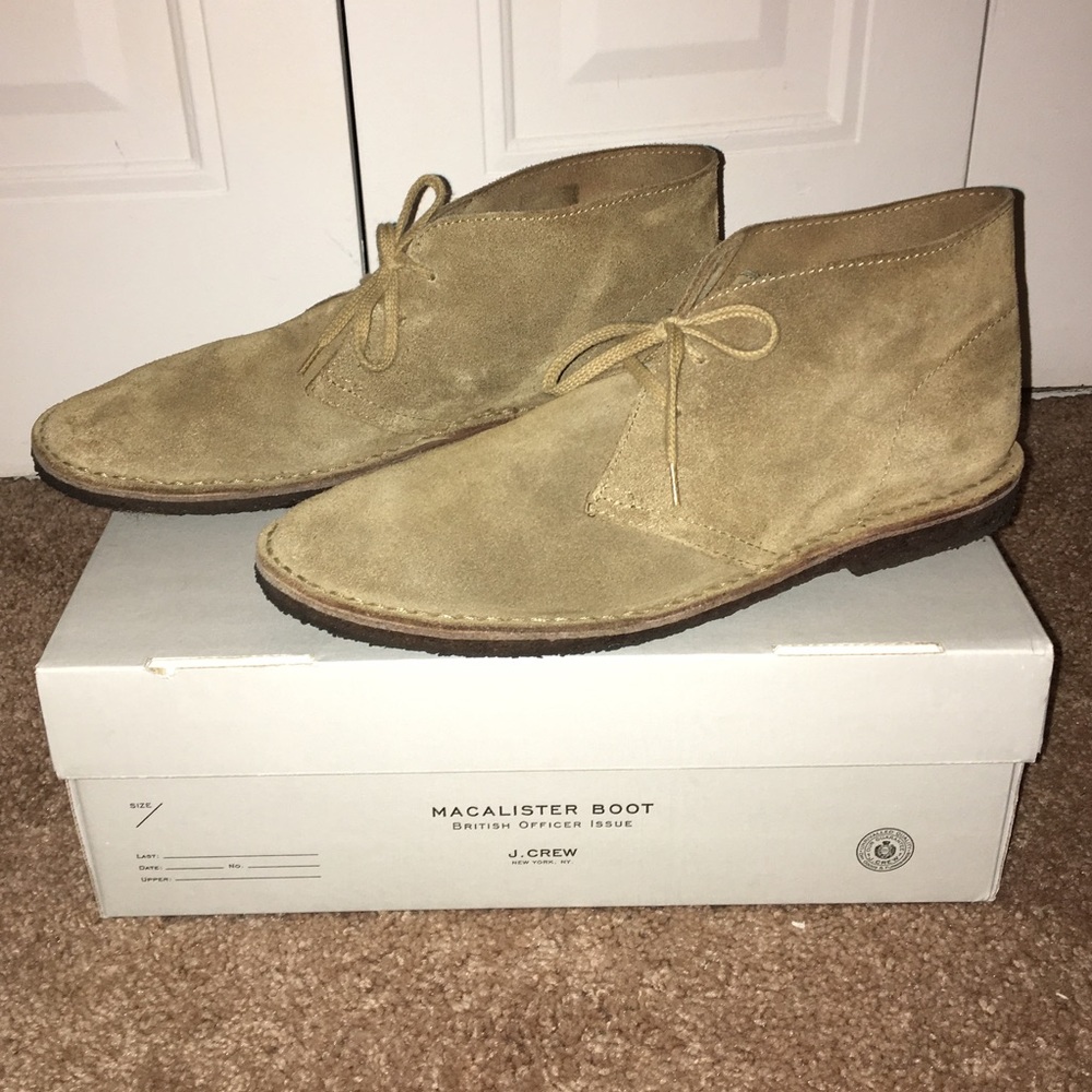 Classic MacAlister Boots in Stone Suede