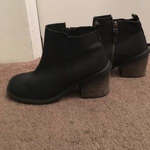 Black booties with wooden heel