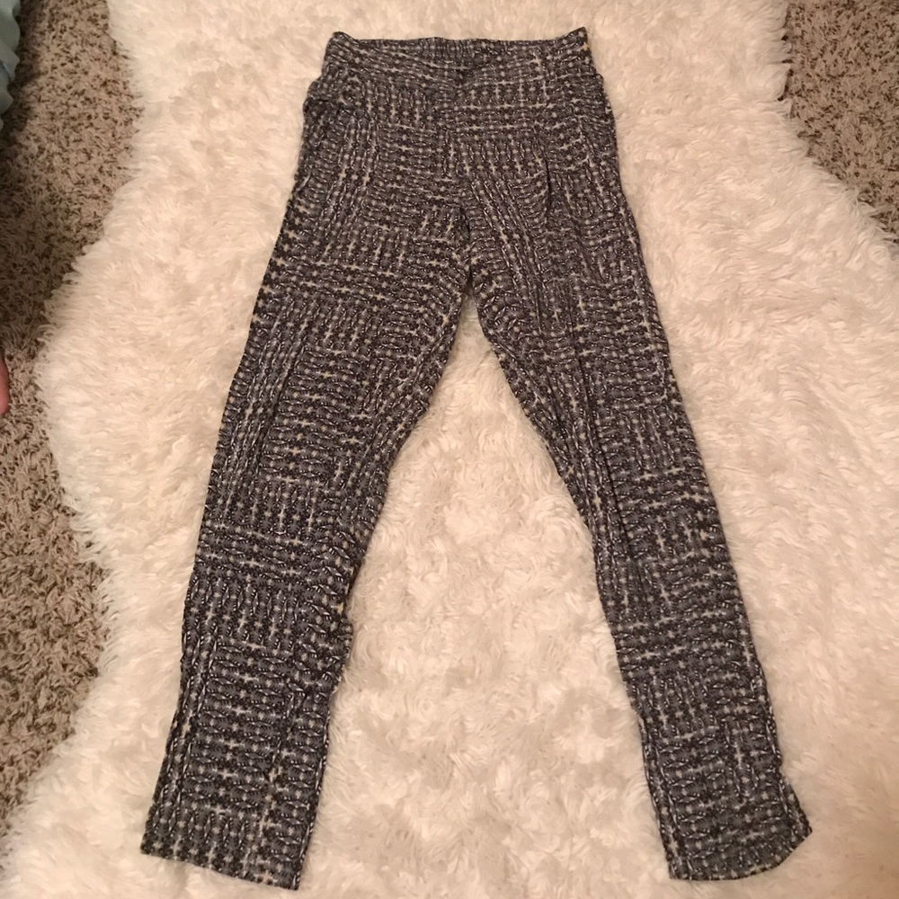 Patterned pants