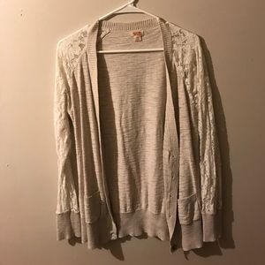 Long sleeved lace cardigan