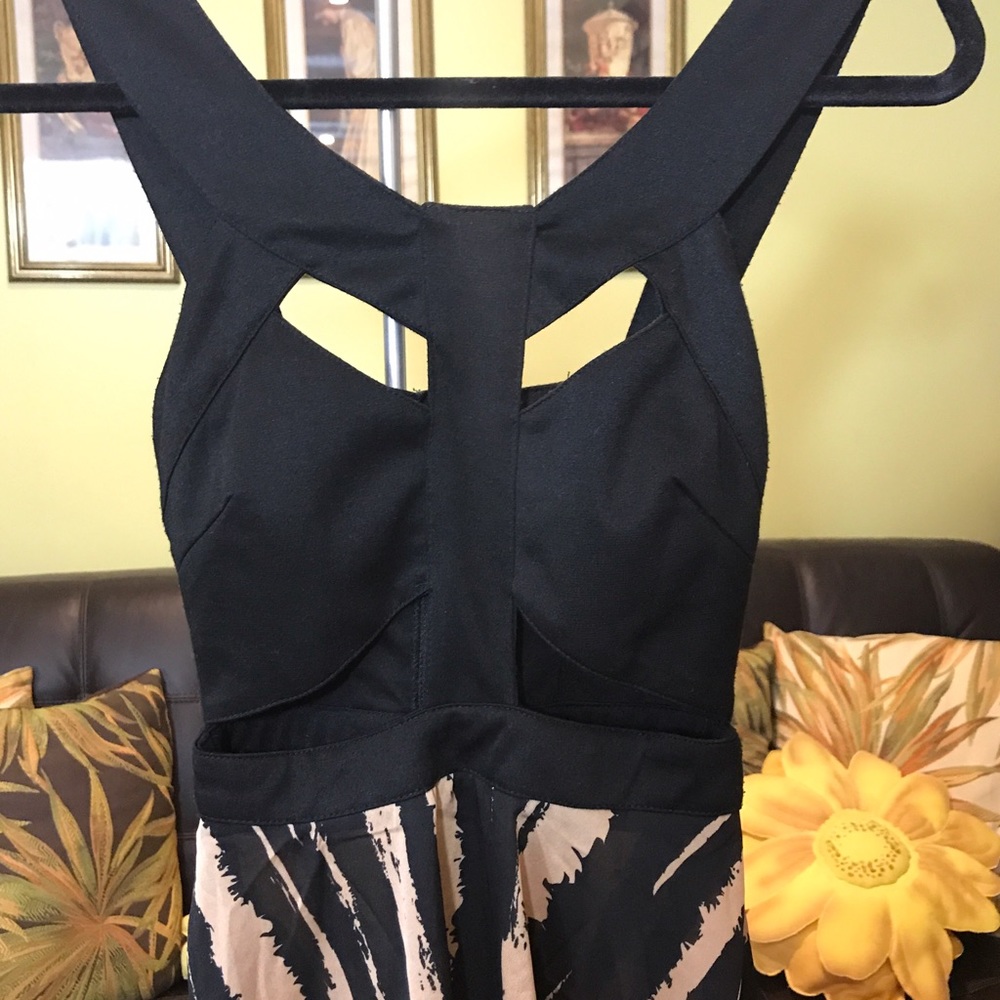 🥐 Cut-out top, high-low dress 🥖