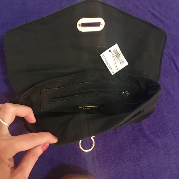 Black and Gold Clutch Bag -- brand Warehouse - Picture 2 of 3